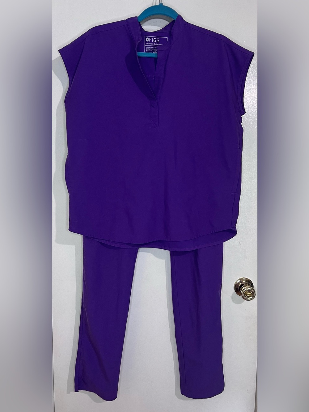 Vibrant Purple figs scrub Set